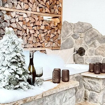 Rustika بيت للعطل